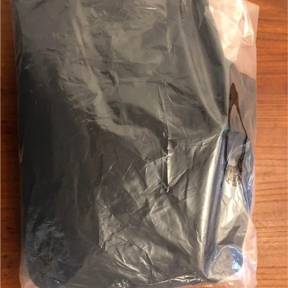 Oakley Gore-Tex Pro Shell Jacket - Picture 4 of 6